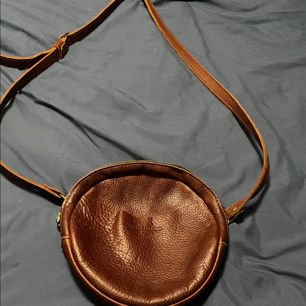 Portland Leather circle bag in nutmeg